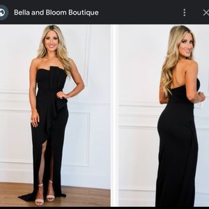 Stunning Bella and Bloom Black Dress. Size Large. Stretchy fabric. Worn once!